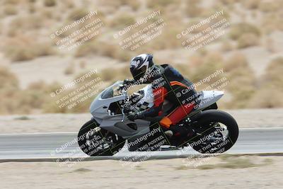 media/May-05-2025-Moto Forza (Mon) [[3c1838c5e5]]/2-B Group/Session 3 (Panning Test Turn 14 Inside)/
